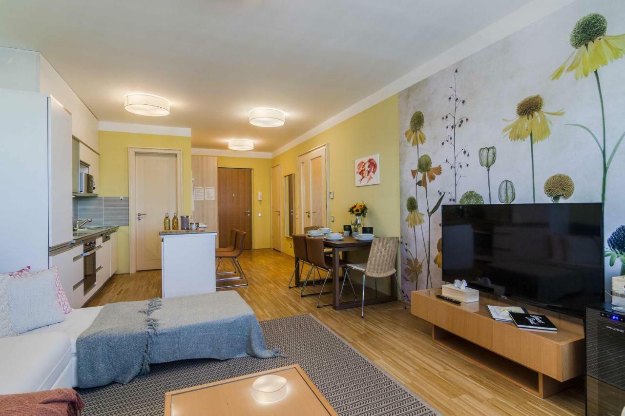 Luxury Center Apt Garage Parking By Michal&Friends Πράγα Εξωτερικό φωτογραφία